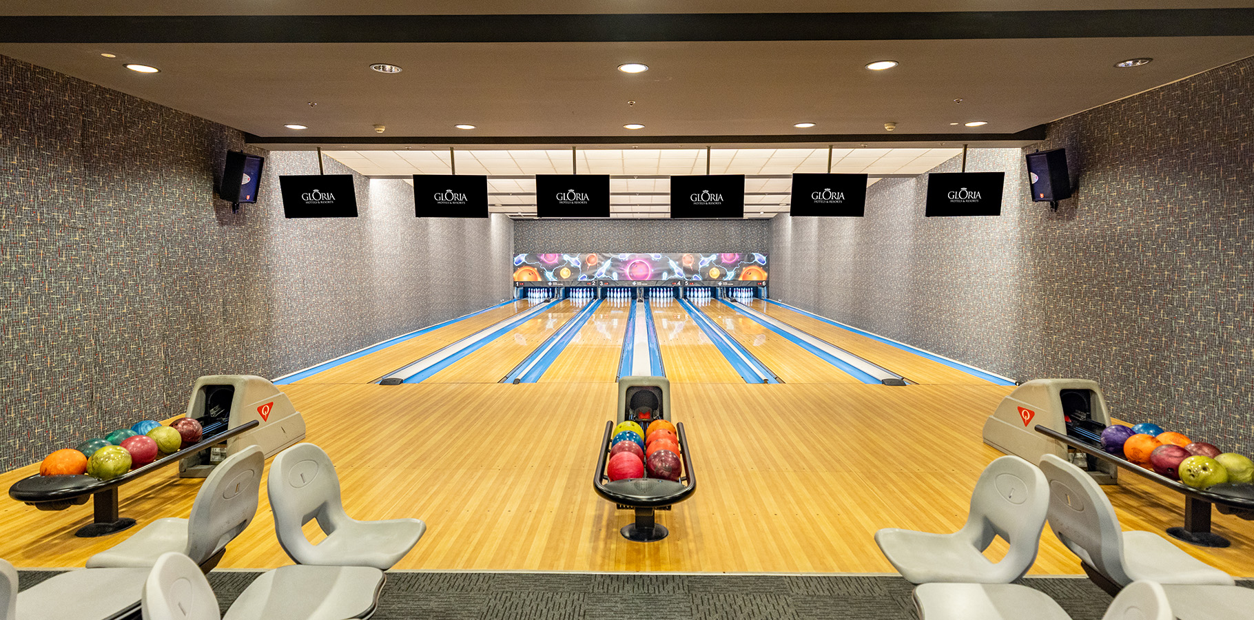 1820 X 900 Bowling