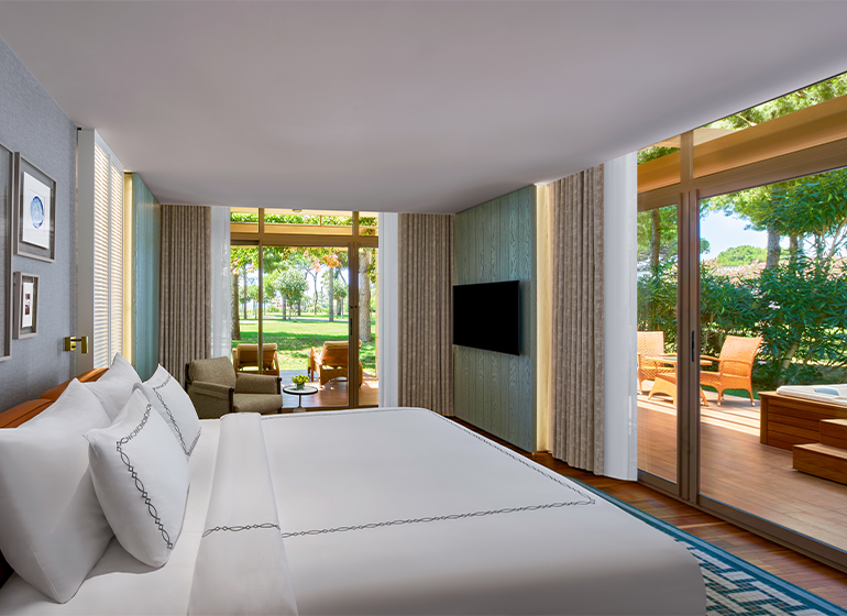 Gloria Serenity Suite Room 01